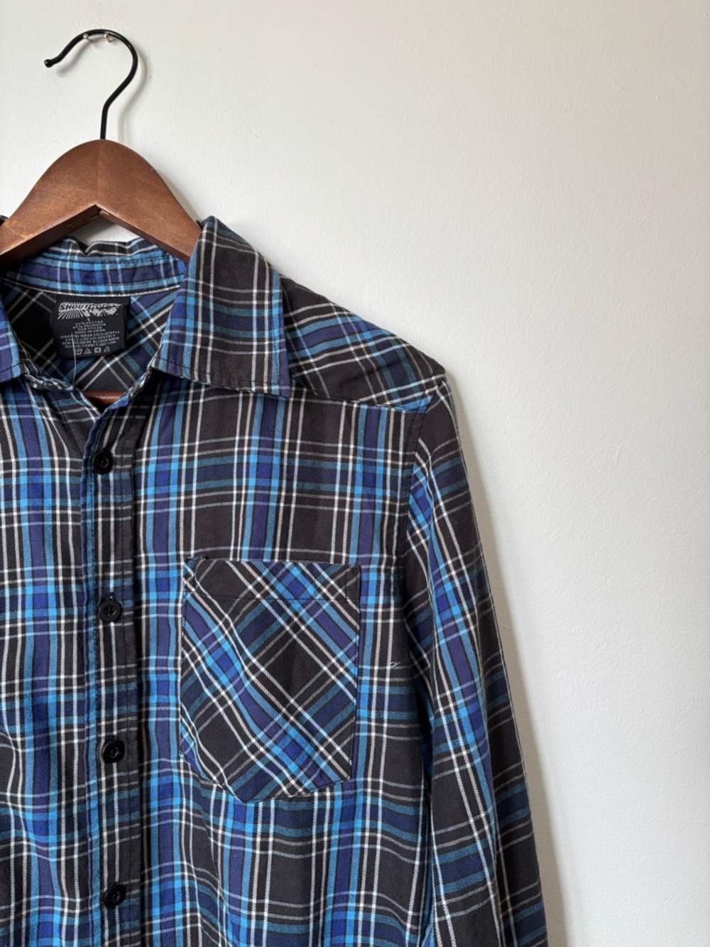 Shouthouse plaid button up